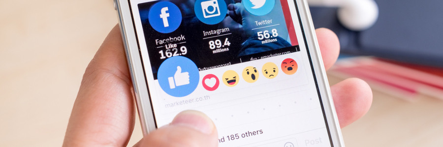 How to Use Facebook Emoticons to Your Advantage